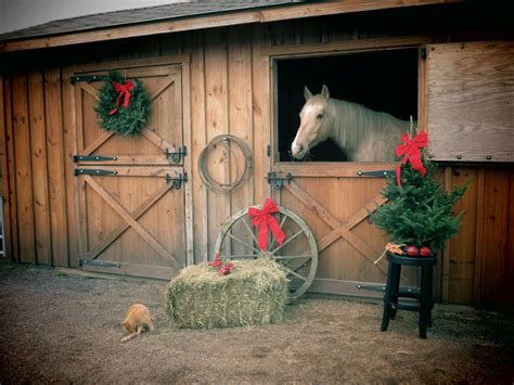 See more ideas about christmas horses, horses, beautiful horses. Western Christmas Background Wallpaper (49+ images)