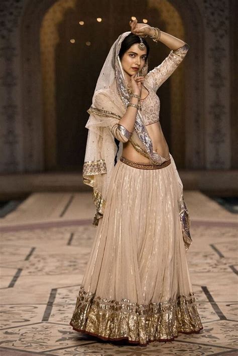 10 Deepika Padukone Bridal Looks That Will Never Go Out Of Style Wedbook