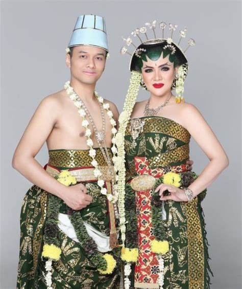 7 Inspirasi Baju Pengantin Adat Jawa Dari Pernikahan Artis Indonesia