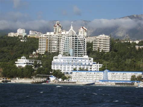 Yalta Crimea Fotografia Stock Immagine Di Hotel Collina 22289312
