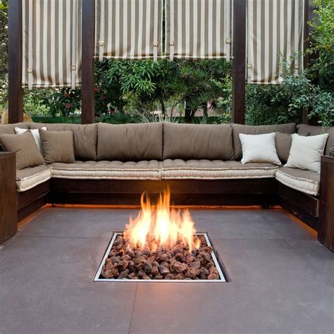 Lots of ideas for edging, walls, seating too. 40 Backyard Fire Pit Ideas - Contemporary - Patio ...