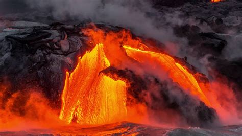 Kilauea Lava Flow To The Ocean Hawaii Volcanoes National