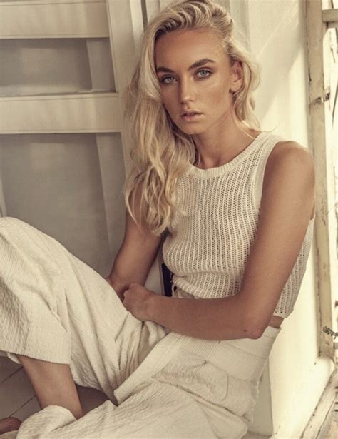 Karina White Que Models