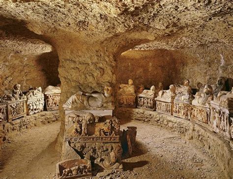Descubre Todo Sobre Los Etruscos Origen Historia Cultura Y Economía