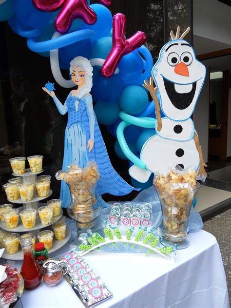 Mesa De Dulces Frozen Frozen Party Ideas Decoracion De Eventos Mesa