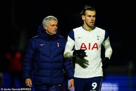 Berbatov très inquiet pour gareth bale. sport news Jose Mourinho takes swipe at Gareth Bale with ...
