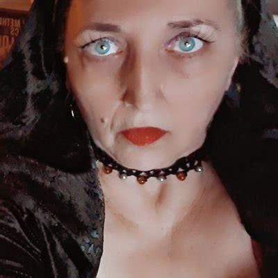 Supreme Domina On Twitter Alone On New Year S Eve Submissive And