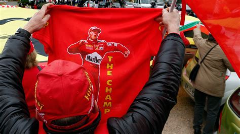 Official facebook page for the wonderful fans of michael schumacher; Михаэль Шумахер вышел из комы // НТВ.Ru