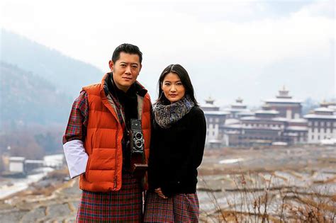 A new month and the king and queen of bhutan release a new wallpaper. Queen Jetsun of Bhutan in 'perfect health' - find out her ...