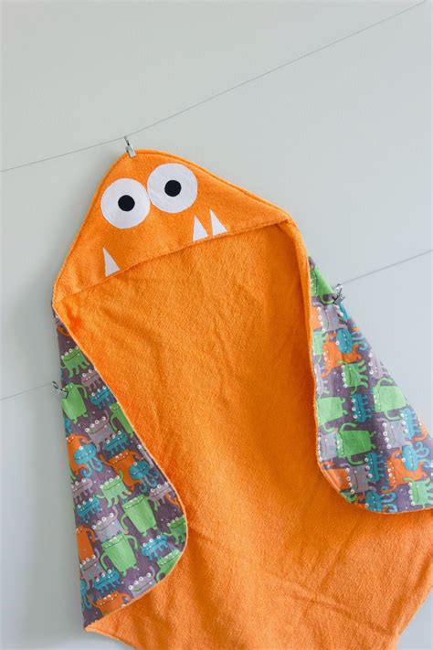 Hooded bath towels are perfect for after a bath, or using by the pool or at the beach! Someday Crafts: Crafting for Baby - Monster Hooded Towel ...