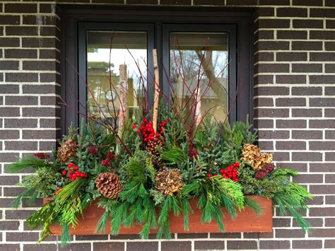 Pin on Outdoor Christmas & Winter Decorating