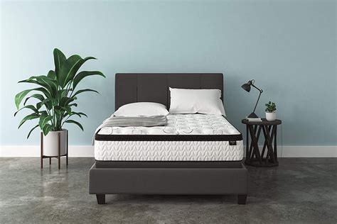 Platform beds have become a popular option with sleepers, who value the frames' simplicity and style. 7 of the Best Mattresses for Platform Beds 2021 The ...