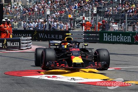 Verstappen crash fp3 2021 azerbaijan grand prix. Red Bull Racing voorziet Verstappen van derde MGU-K
