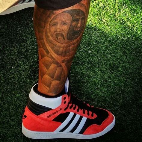 His notable roles include malcolm winters on the young and the restless, derek. Shemar Moore's 6 Tattoos & Their Meanings - Body Art Guru