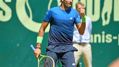 All england lawn tennis and croquet club. Gioia per il tifoso viola Berrettini: vittoria del torneo ...