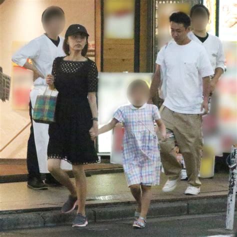 Manage your video collection and share your thoughts. 海老蔵が愛娘の「会いたい」を拒否 麻耶夫妻との断絶動画｜NEWS ...