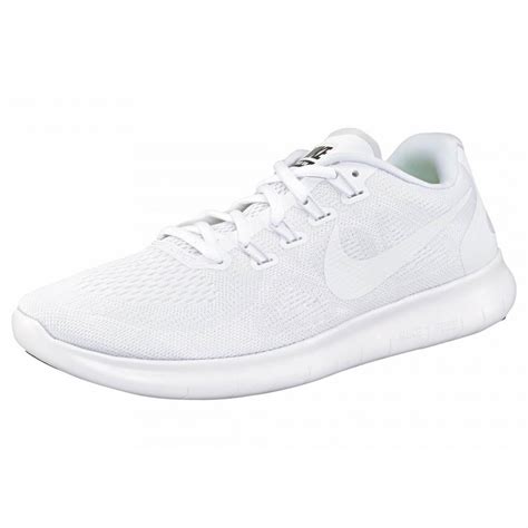 chaussure de sport nike blanche