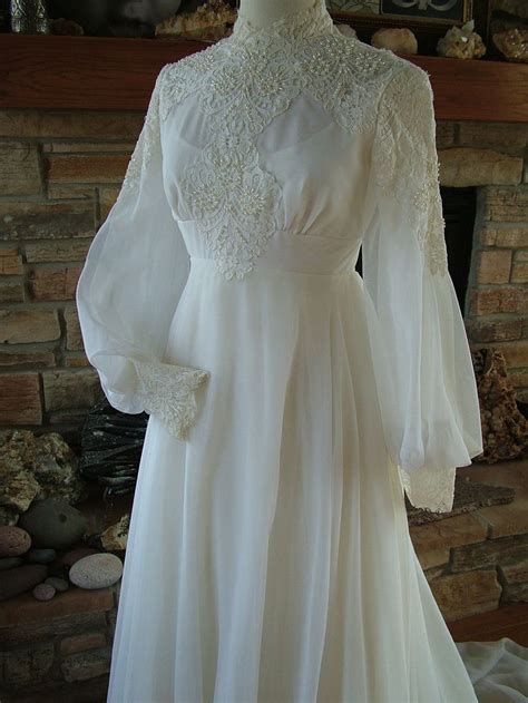 Vintage Wedding Dress 1970s Chiffon With Alencon Lace Bodice 47500