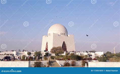 The Tomb Of The Quaid E Azam Jinnah Mausoleum Beautiful And Ionic