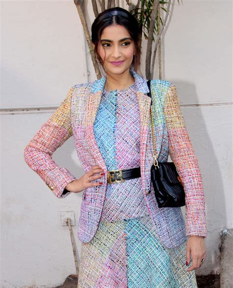 Photo Gallery Sonam Kapoor Gives Style Inspiration In This