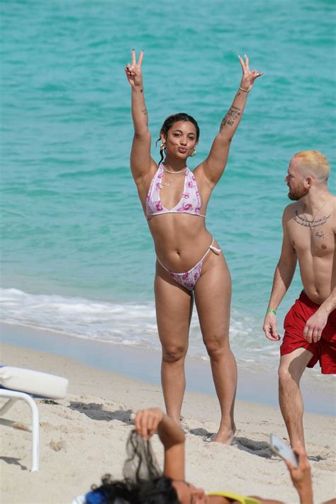 Danileigh In Bikini At A Beach In Miami Hawtcelebs Hot Sex Picture