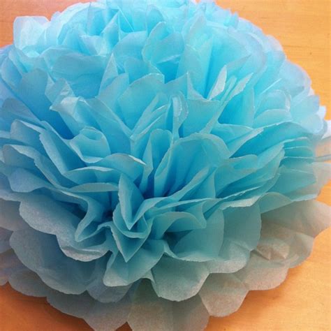 Tutorial How To Make Diy Giant Tissue Paper Flowers Hello Creative