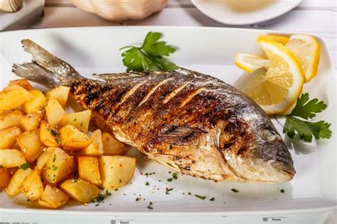 Si te gustó esto, entonces te encantará: Receta de lubina a la plancha con patatas - Unareceta.com