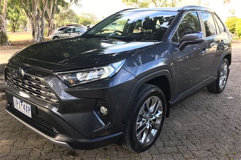 Epa estimates not available at time of posting. Toyota RAV4 2019-2020 review: Cruiser 2WD