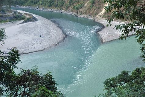 5 Cleanest Rivers In India With Crystal Clear Water Green