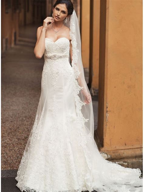 Dalla più tenera età, i nostri cuori sono stati in attesa di loro matrimonio. Abito da Sposa economico a Sirena con scollo a cuore in ...
