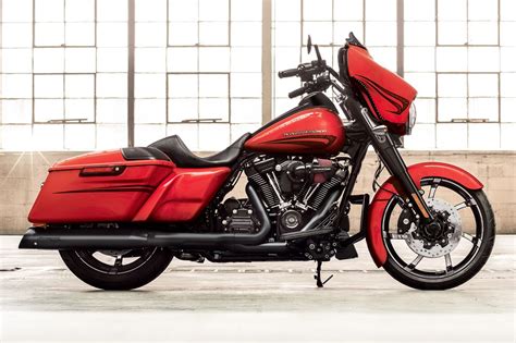 Learn what makes the cvo (custom vehicle operations) package premium above the. HARLEY DAVIDSON STREET GLIDE SPECIAL - 2017 - autoevolution