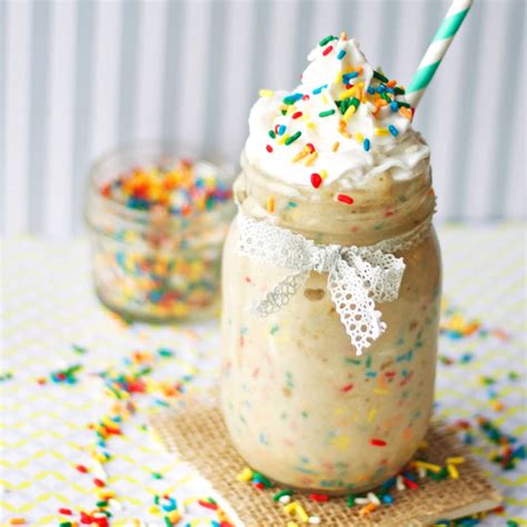 Herbalife birthday cake / jenn cupcakes muffins cny cake. Birthday Cake Protein Shake {Healthy, Dairy-Free, Paleo ...