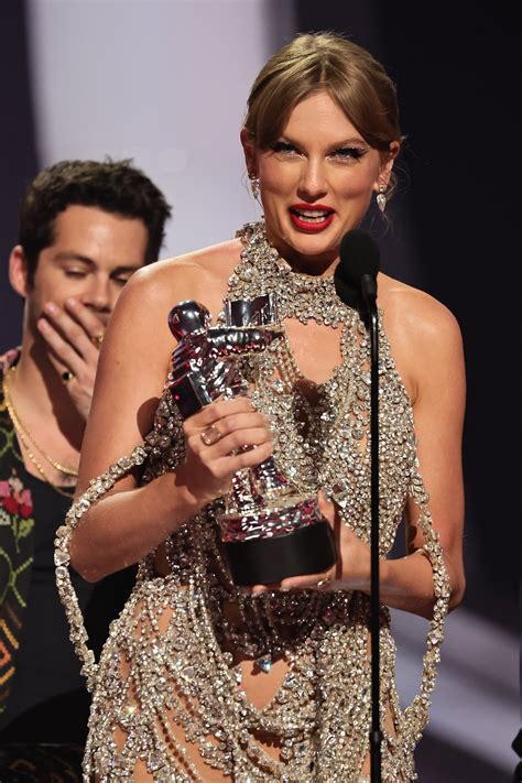Taylor Swift Wins Video Of The Year At The Mtv Vmas 2022 Popsugar Entertainment Uk