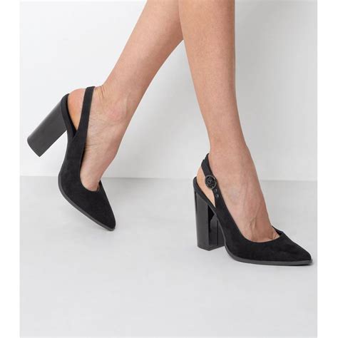 Bukan Pantofel, Ini 7 Model Sepatu Kantor Kekinian untuk Wanita
