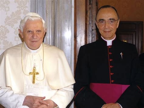 Mons Juan Con El Papa Benedicto Xvi Heraldos Del Evangelio Paraguay