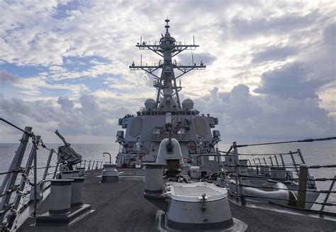 7th Fleet Conducts Freedom Of Navigation Operation United States Navy