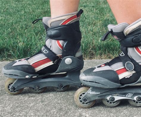 How many photos are there of roller blades? How to Rollerblade (Inline Skating) : 7 Steps (with ...