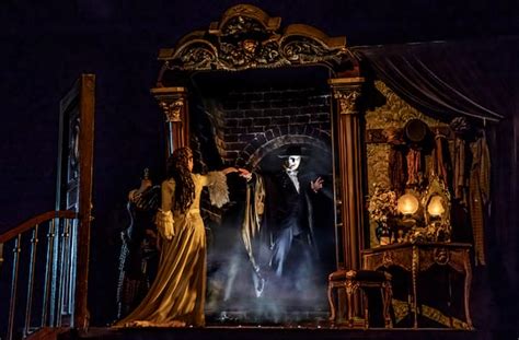 Andrew lloyd webber's gothic masterpiece, the phantom of the opera, has played to over 140 million people since its debut in london in 1986.at long last. Phantom of the Opera - Majestic Theater, New York, NY ...