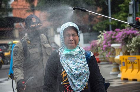 The nation reported more than 54,517 new coronavirus infections. Covid-19: Indonesia's crises can severely reverberate on ...