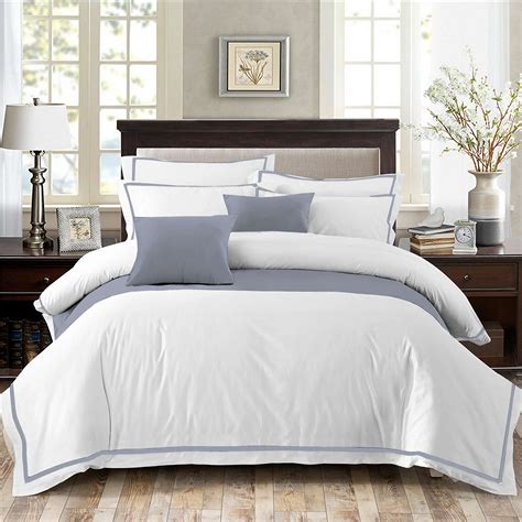 Customized Luxury Hotel Bedding Sets 100 Cotton Down Feather Comforter