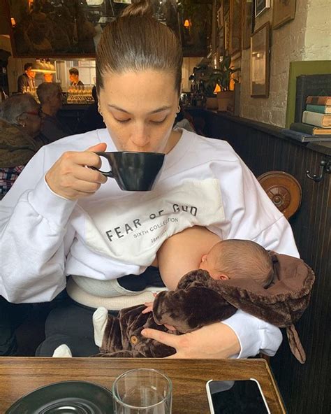 All The Awesome Celebrity Breastfeeding Moments On Instagram