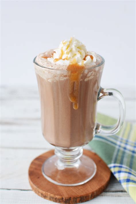 I love seasonal flavors of everything, but this salted caramel kahlua has to be one of the best things to happen to my grocery store since price matching. Easy Salted Caramel Mocha Drink Recipe - Yummy Topping!