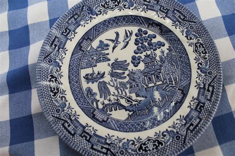 The china i'm using in this setting is one of my every day patterns, churchill blue willow. Vintage Blue Willow China Pattern Plate Stock Photo ...