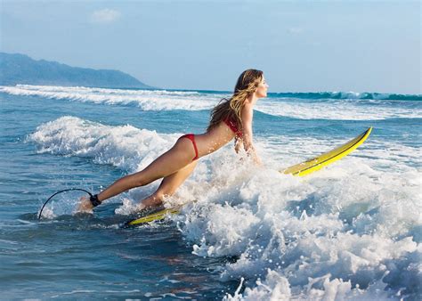 Happy Birthday Gisele Her Best Body Moments In Vogue Surfing Surf Girls Surfer