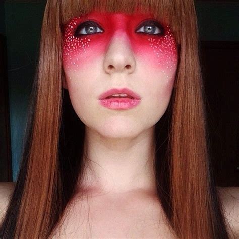 extraordinary abstract and surreal special effects makeup by 19 year old stephanie fernandez
