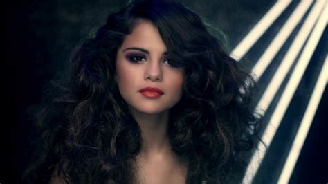 Selena Gomez Wallpapers Images Photos Pictures Backgrounds