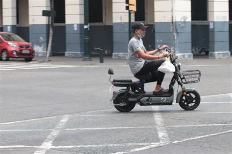 Las Motos Eléctricas Circulan Sin Que Nadie Las Controle