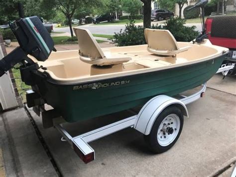 Bass Hound 94 With Trailer 3 Hp Gas Engine And Trolling Motor