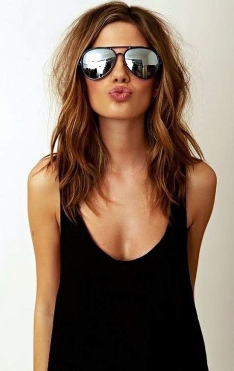 Medium Length Hairstyles For Young Women
