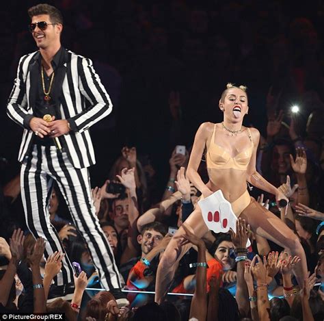 Robin Thicke Thinks Miley Cyrus Hijacked Their 2013 Mtv Vma